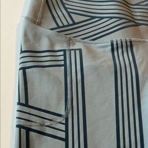 PowerBand Resistance 7/8 Leggings Reversible Wear EUC Size XL Activewear Sporty